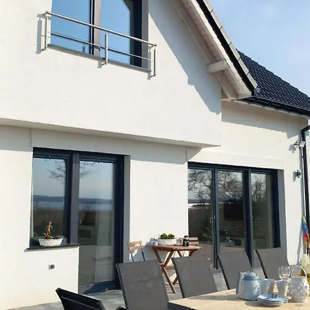 Holiday home Koprowo Mit Direktem Seezugang, Sauna Und Whirlpool Zastan
